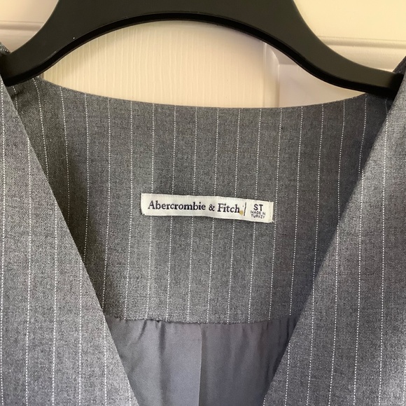 Abercrombie &. Fitch Pinstripe BlazerJacket Dress With Belt Grey SZ S NWOT - Picture 6 of 16